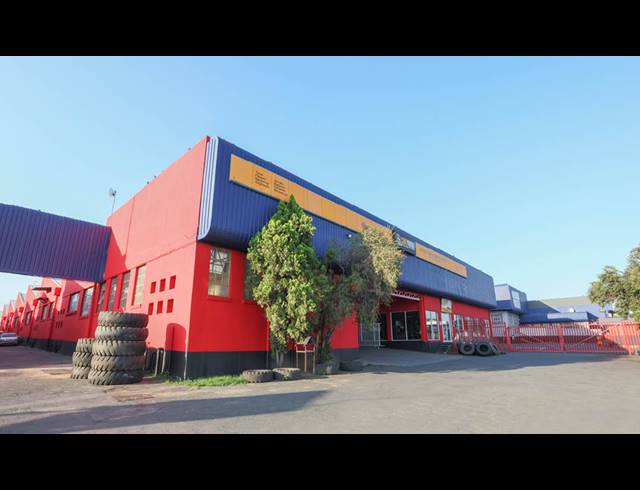 693M² WAREHOUSE TO LET IN STEELEDALE